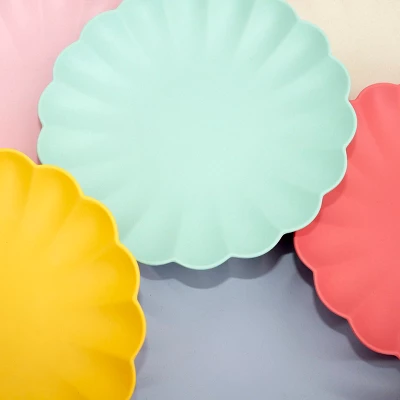 Meri-Meri Meri Meri Small Multicolor Reusable Bamboo Plates (Pack Of 6) - Image 3