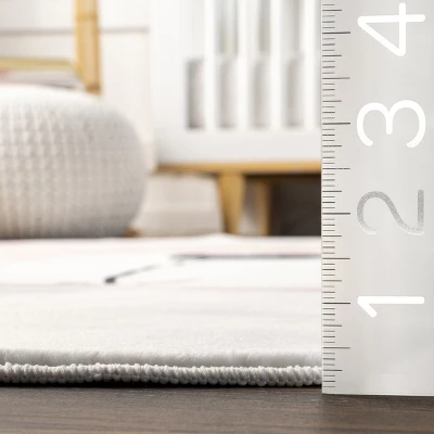 NuLOOM Nesta Queen Bear Machine Washable Kids Area Rug - Image 2