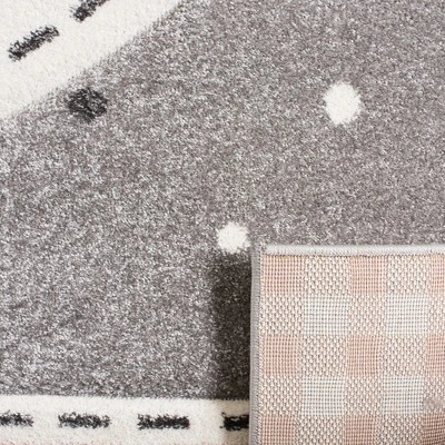 Carousel Kids CRK154 Power Loomed Area Rug - Safavieh - Image 5